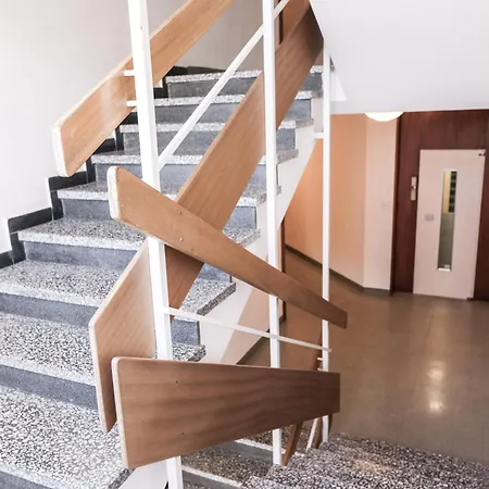 Spacious With View & Free Parking * ウィーナー・ノイシュタット