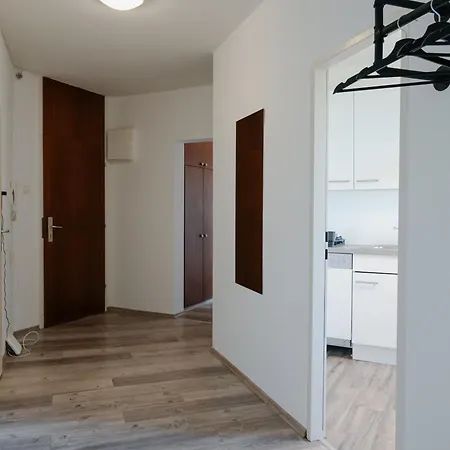 Spacious With View & Free Parking Apartment