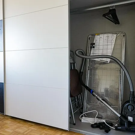 アパート Spacious With View & Free Parking