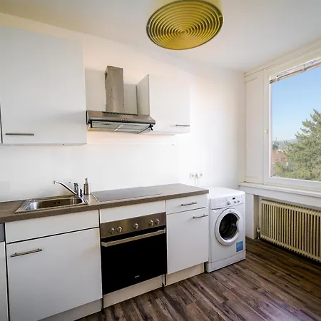 Appartamento Spacious With View & Free Parking