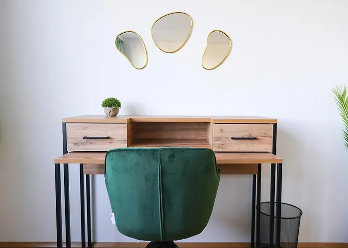 Apartment Spacious With View & Free Parking *