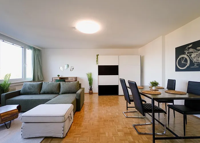 Spacious With View & Free Parking Wiener Neustadt